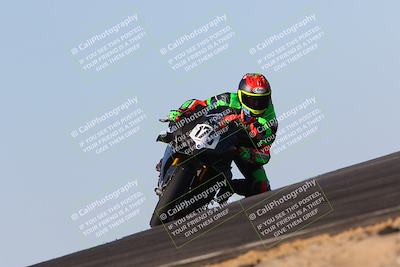 media/Dec-18-2022-SoCal Trackdays (Sun) [[8099a50955]]/Turn 9 (120pm)/